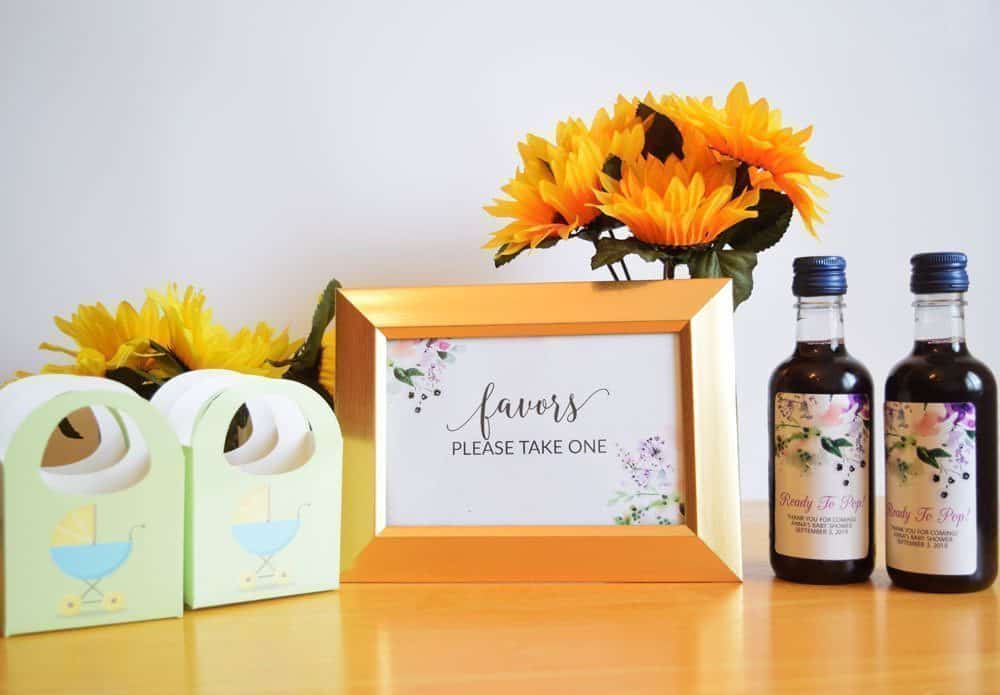 get-this-look-baby-shower-table-party-favors-free-favors-please-take